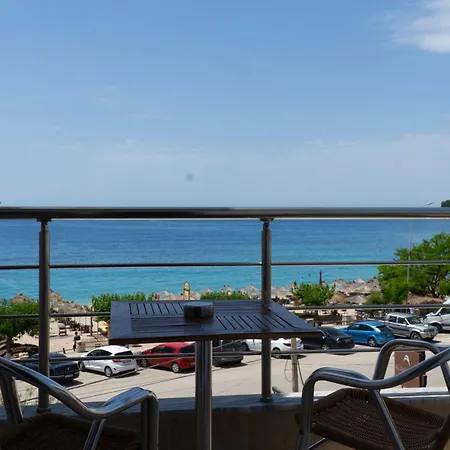 Rondo'S Hotel Himare Exterior photo