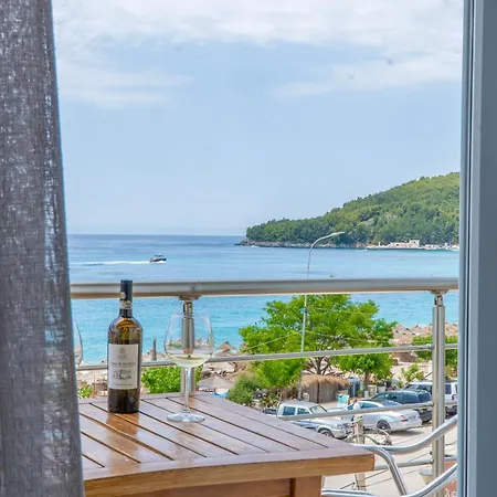 Rondo'S Hotel Himare Exterior photo