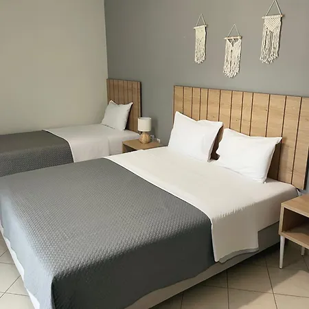 Rondo'S Hotel Himare Exterior photo