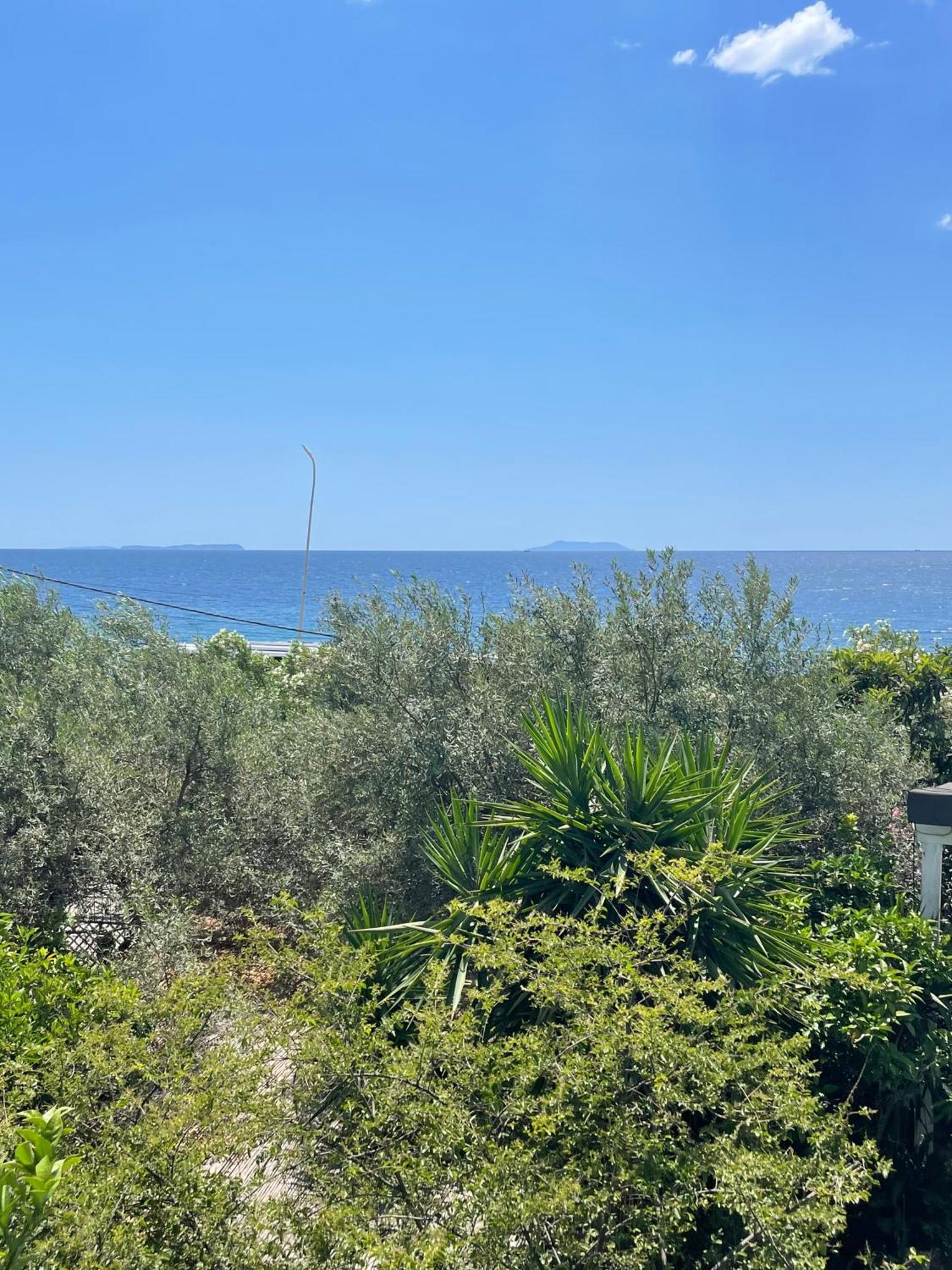Hotel Rondo's Himare